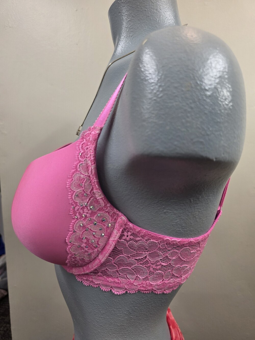 Victoria's Secret Dream Angels Push Up Padded Underwire Bra 34D Lace W/ Crystals